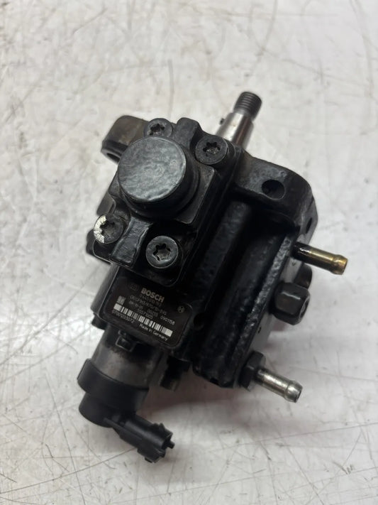 Bomba de alta presión Opel Insignia A 2.0 CDTI A20DTH LBS A20 55571005