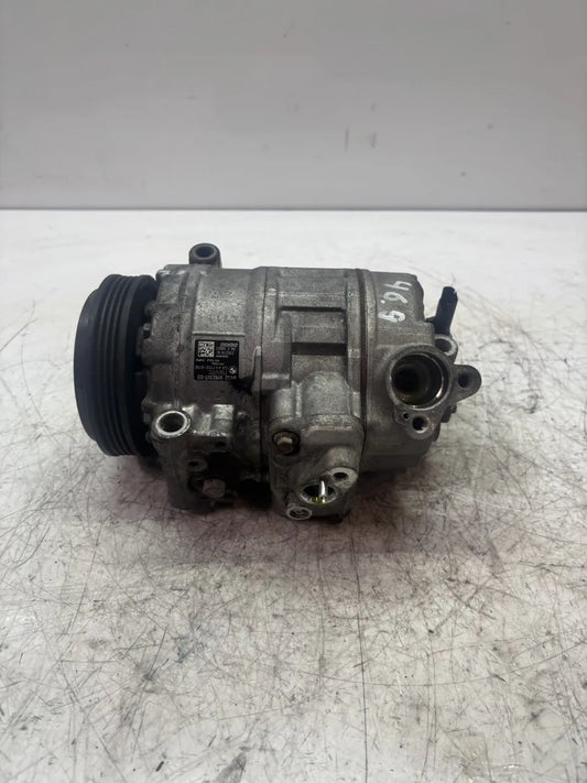 Compresor de aire acondicionado BMW X5 E70 4.4 xDrive 50i N63B44A N63 9192317