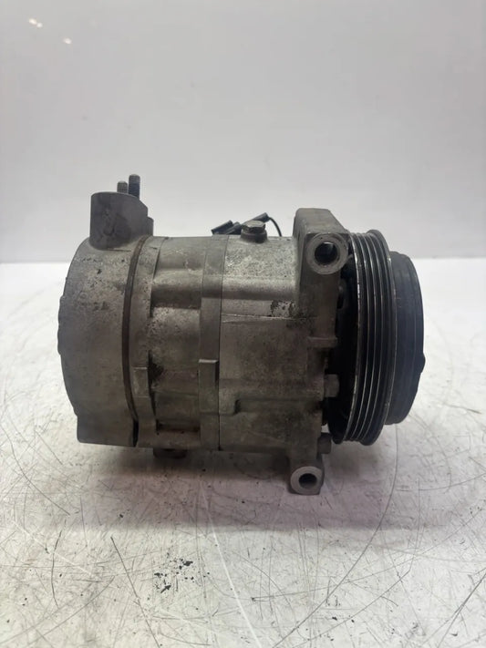 Compresor de aire acondicionado Infiniti Nissan G35 350Z 3.5 V6 VQ35DE VQ35 VQ 92600AM800