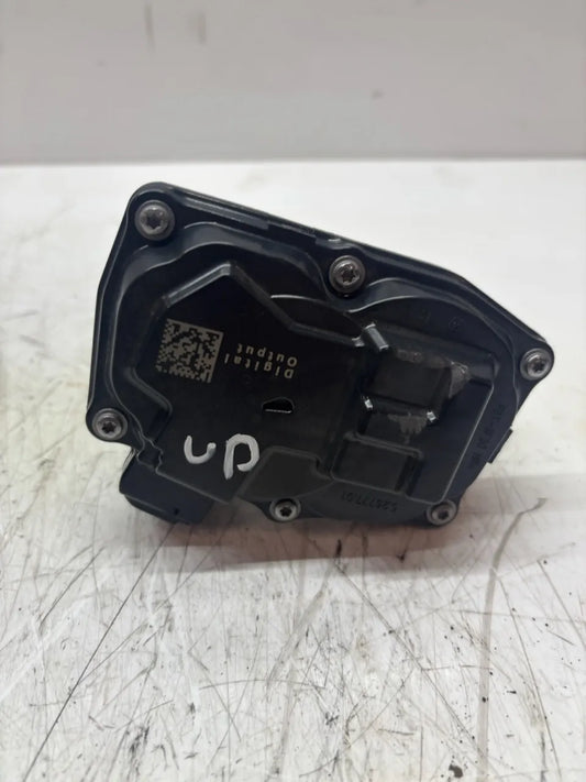 Mariposa Ford Escape MK3 Kuga Focus MK4 1.5 EcoBoost Y1DA
