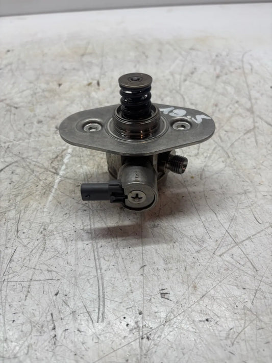 Bomba de combustible BMW X5 F15 4.4 xDrive50i N63B44O1 N63B44B 8604232