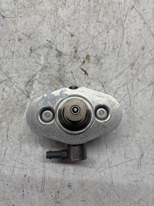 Bomba de combustible BMW X5 F15 4.4 xDrive50i N63B44O1 N63B44B N63 8604232