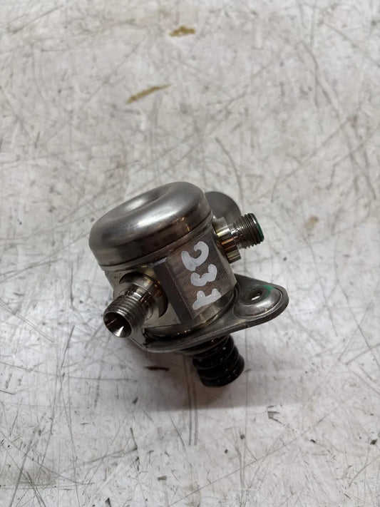 Bomba de combustible BMW Serie 7 F01 F02 F03 F04 4.4 gasolina 750i N63B44A N63 7595339