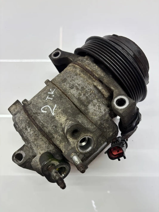 Compresor de aire acondicionado Jeep Grand Cherokee III 5.7 V8 4x4 EZD