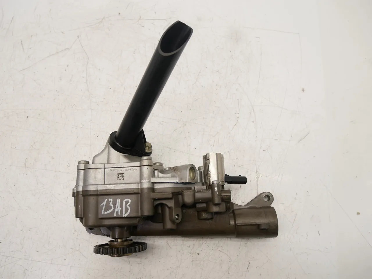 Bomba de aceite Mercedes-Benz Clase A W176 1.6 M270.910 270.910 M270 R2701810501