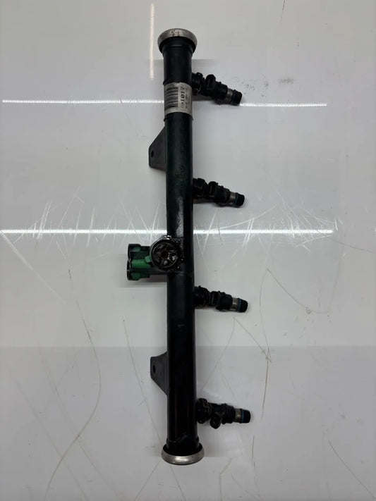 Riel de inyectores Chevrolet Silverado 2500 Sierra 6.0 AWD LQ4 25166925