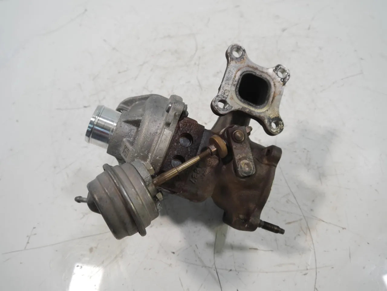 Turbocompresor Ford Fiesta 1.0 EcoBoost SFJK CM5G-6K682-HE