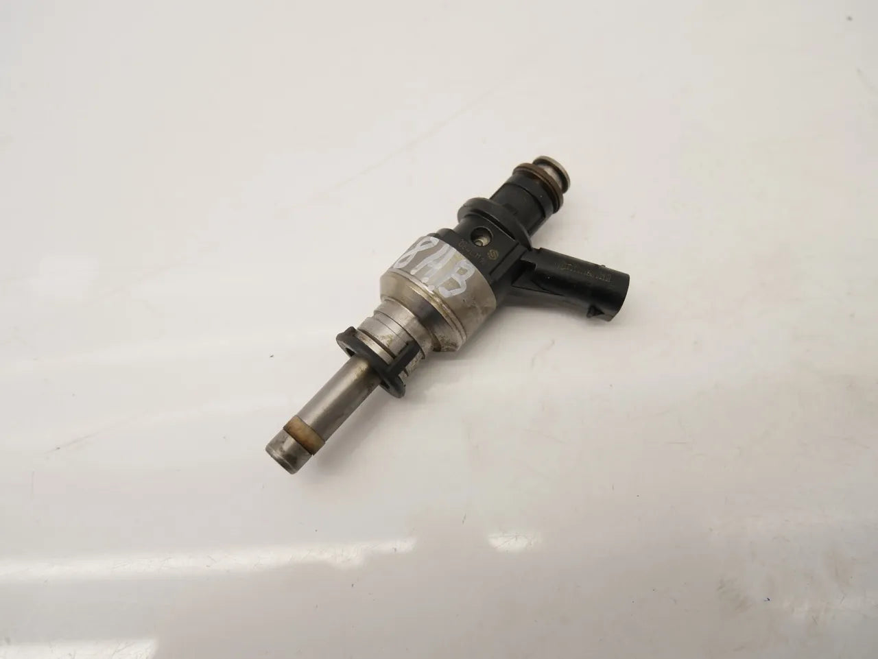 Inyector boquilla de inyección Audi A4 A5 A6 A7 A8 Q5 3.0 TFSI quattro CTU 06E036P