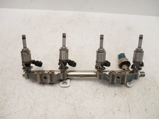 Barra de inyectores Nissan Juke F15 1.2 DIG-T gasolina HRA2DDT HRA2 175226637R