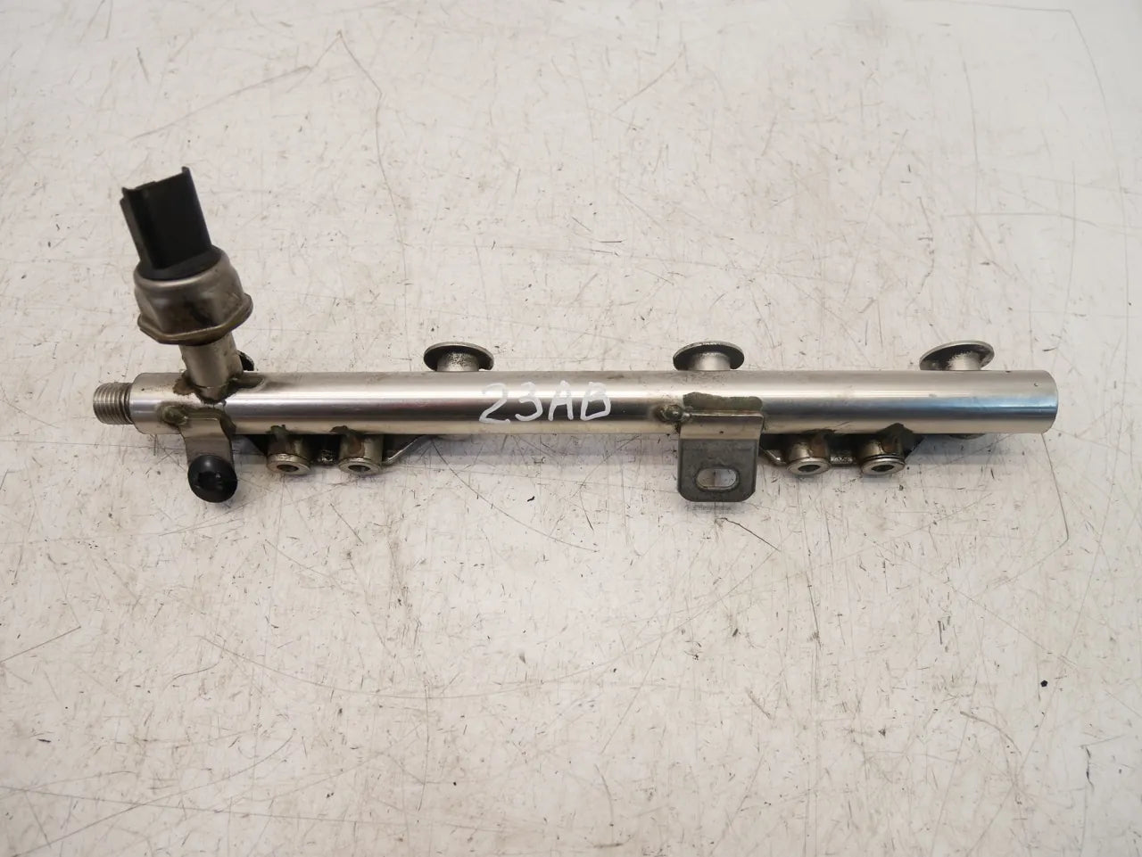 Barra de inyectores Nissan Qashqai J11 1.2 DIG-T HRA2DDT HRA2 H5FT 175204385R