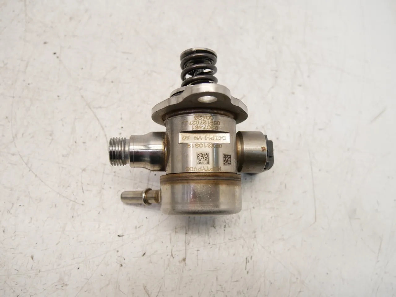 Bomba de combustible Volkswagen Seat Golf MK7 1.5 TSI DACA DAC 05E127027