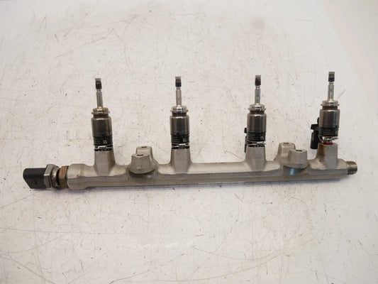 Rampa inyectora Volkswagen Seat Golf MK7 1.5 TSI DACA DAC 05E133320