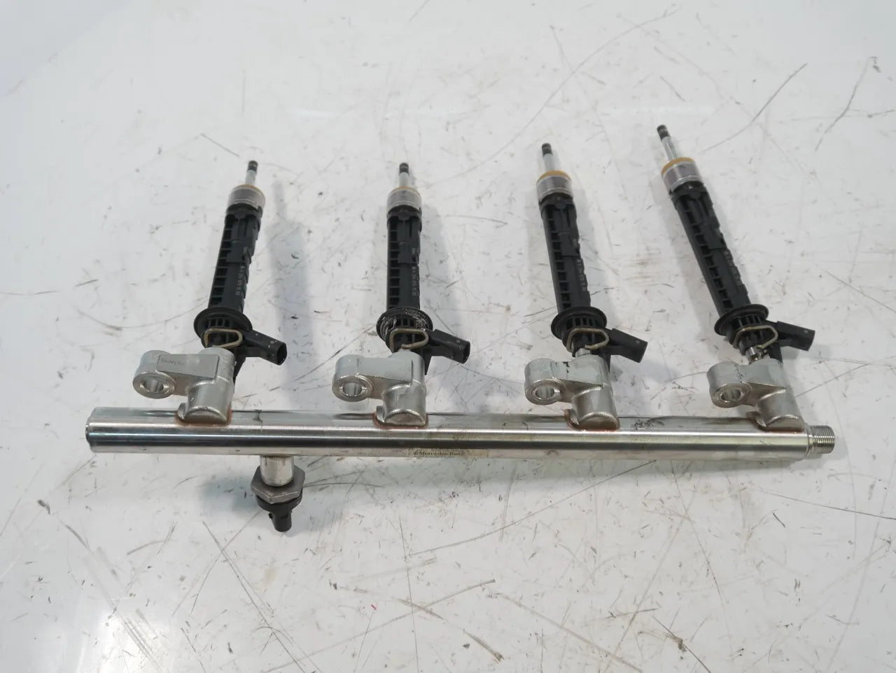 Rampa inyectora Mercedes-Benz 2.0 C 300 e 254.920 A2540701400 A2540701500