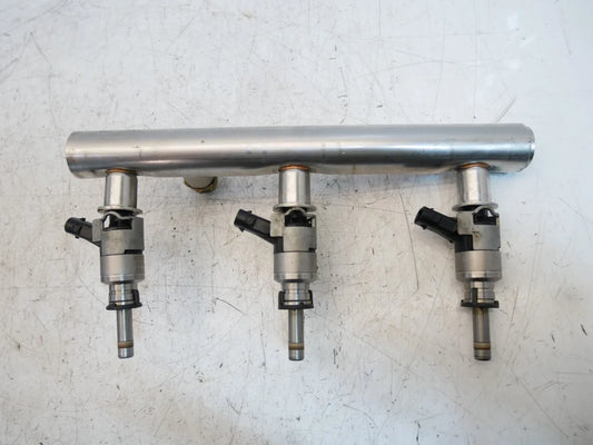 Rampa inyectora Audi A6 C7 A7 3.0 TFSI quattro CTUA CTU 06E130090T