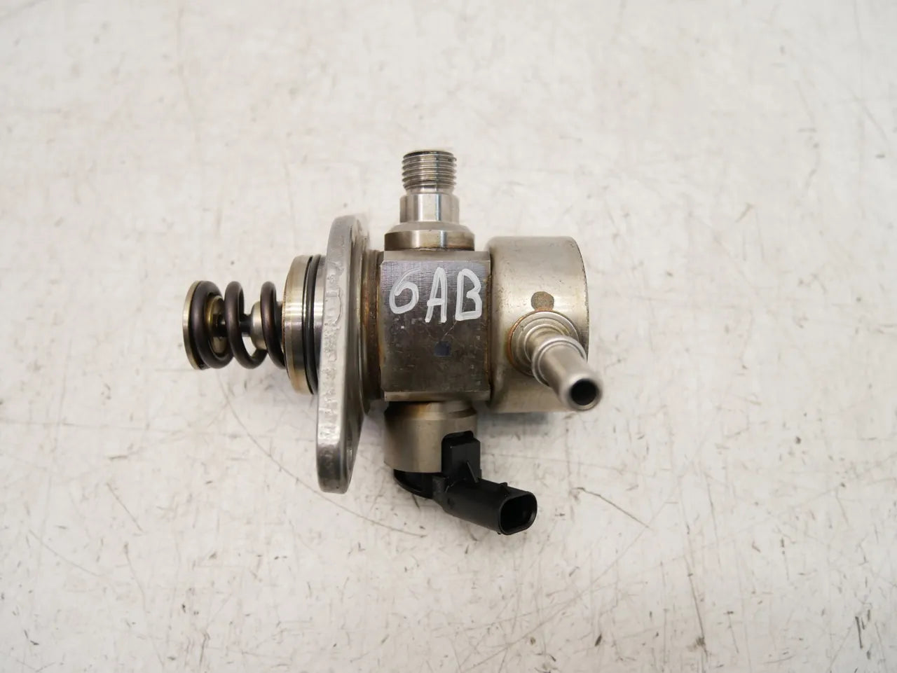 Bomba de combustible Peugeot 308 1.2 THP PureTech HNZ HN01 EB2DT 9805614880