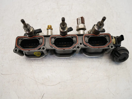 Rampa inyectora Audi A4 B8 A5 A6 C7 A7 3.0 TFSI quattro CGX 06E133340D