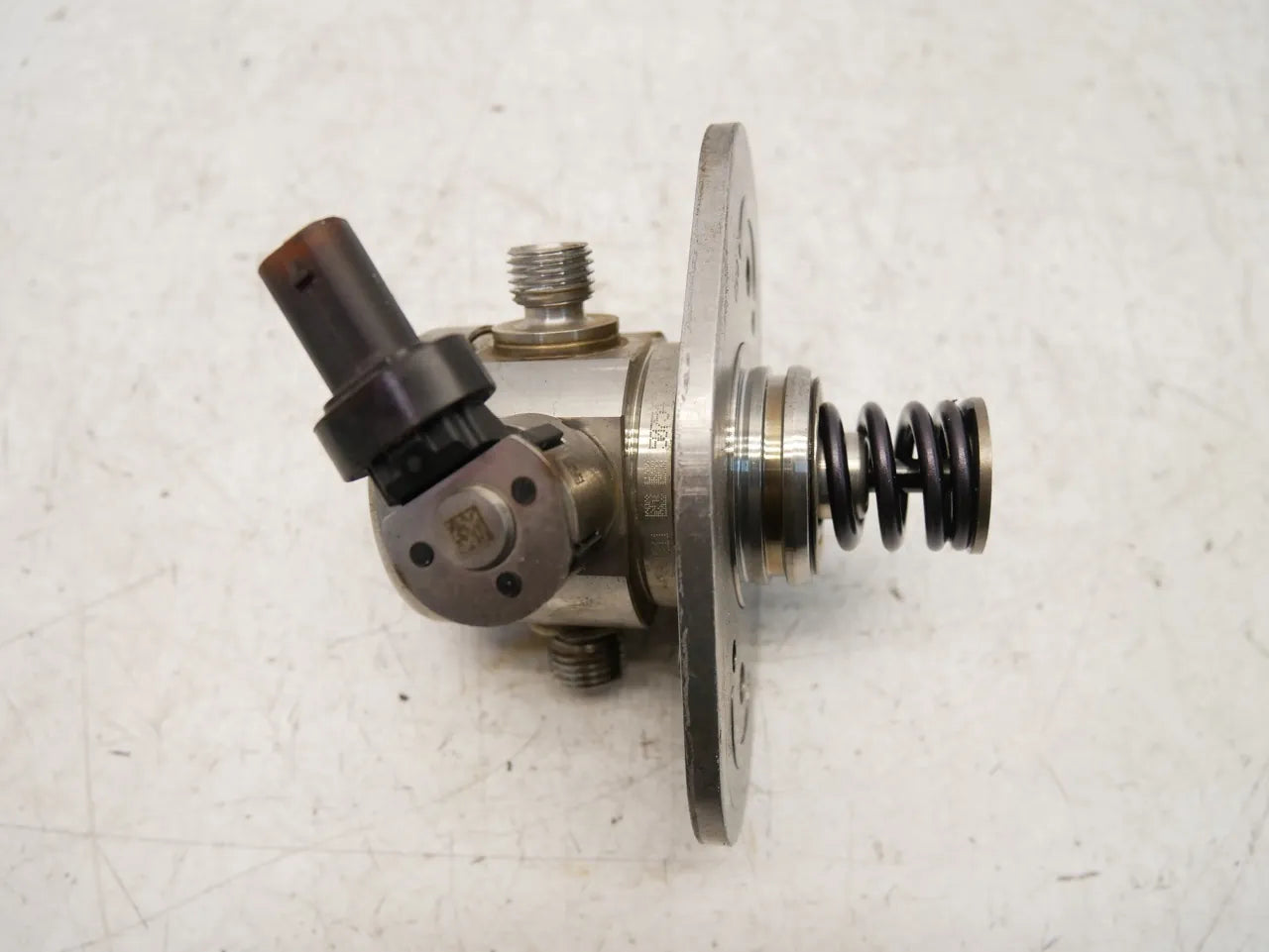 Bomba de combustible BMW X3 F97 M 3.0 gasolina S58B30A S58 8631642