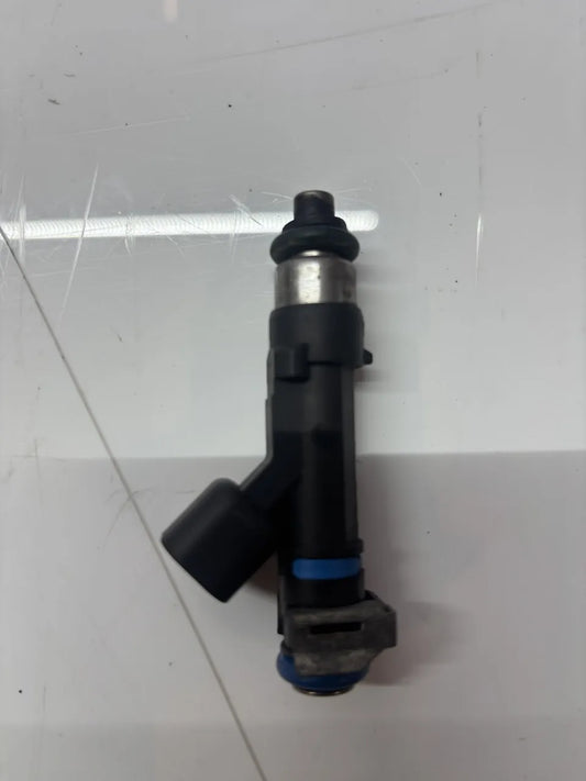 Inyector Dodge Nitro 3.7 gasolina V6 4WD EKG 53032701AA