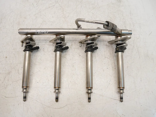 Rampa inyectora Mercedes-Benz Clase C 205 1.5 C200 M264.915 264.915 A2640701000