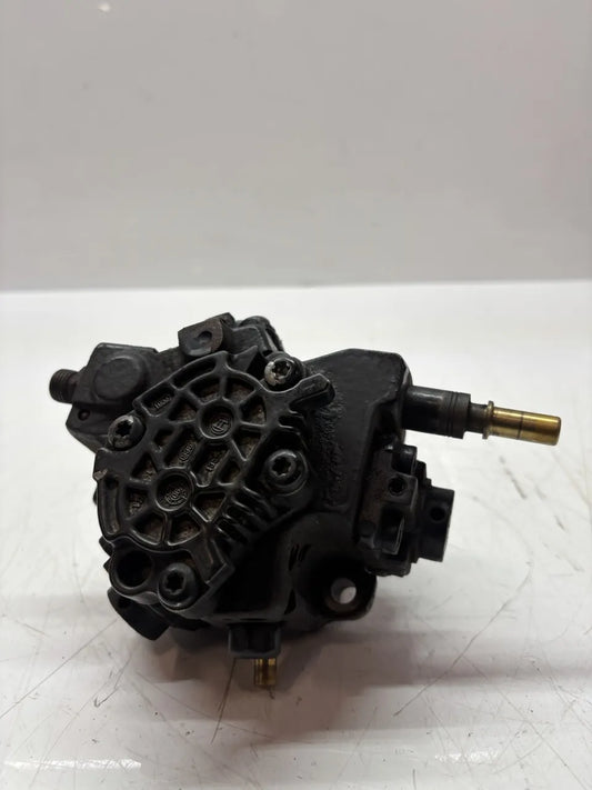 Bomba de alta presión Citroen Peugeot C-Crosser 2.2 HDi 4HN DW12MTED4 9660352980