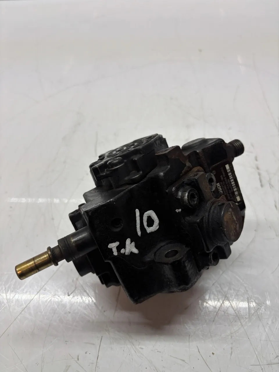 Bomba de alta presión Citroen Peugeot C-Crosser 2.2 HDi 4HN DW12MTED4 9660352980