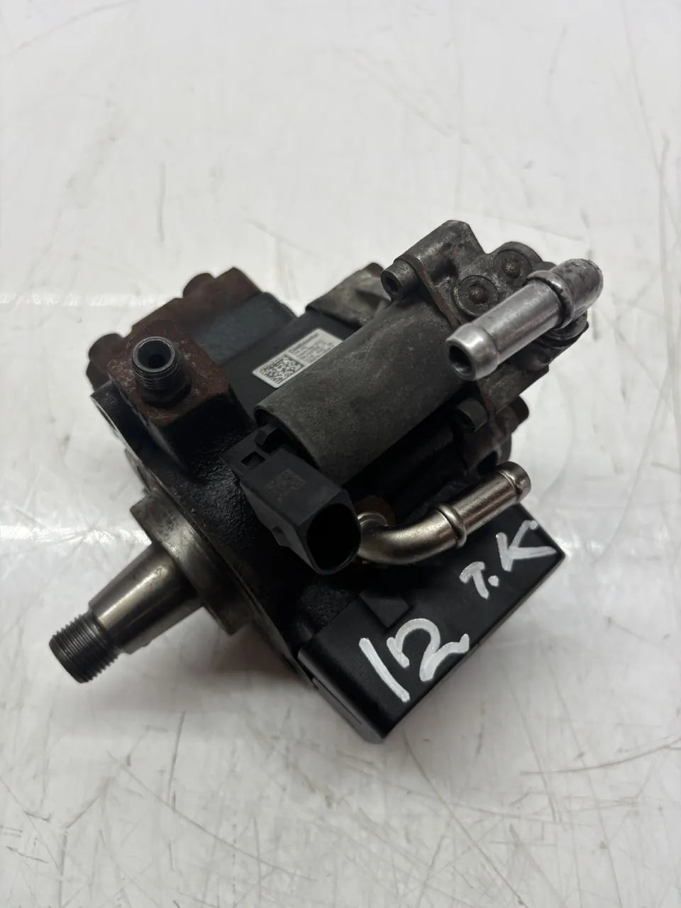 Bomba de alta presión Audi Seat Skoda Volkswagen Golf Plus V 1.6 TDI CAYC CAY 03L130755E