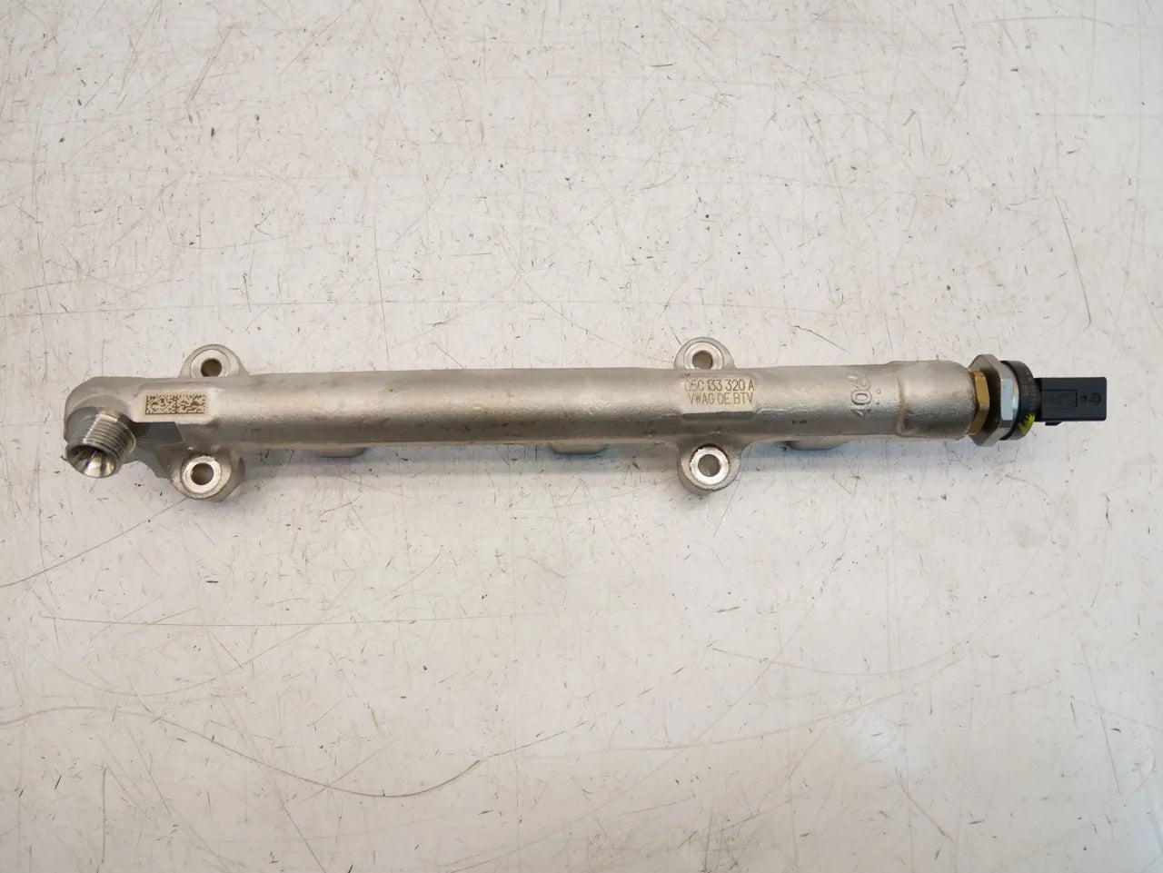 Rampa inyectora Audi Volkswagen A1 Q2 Arona Polo T-Roc 1.0 TFSi DUSA DUS 05C133320A