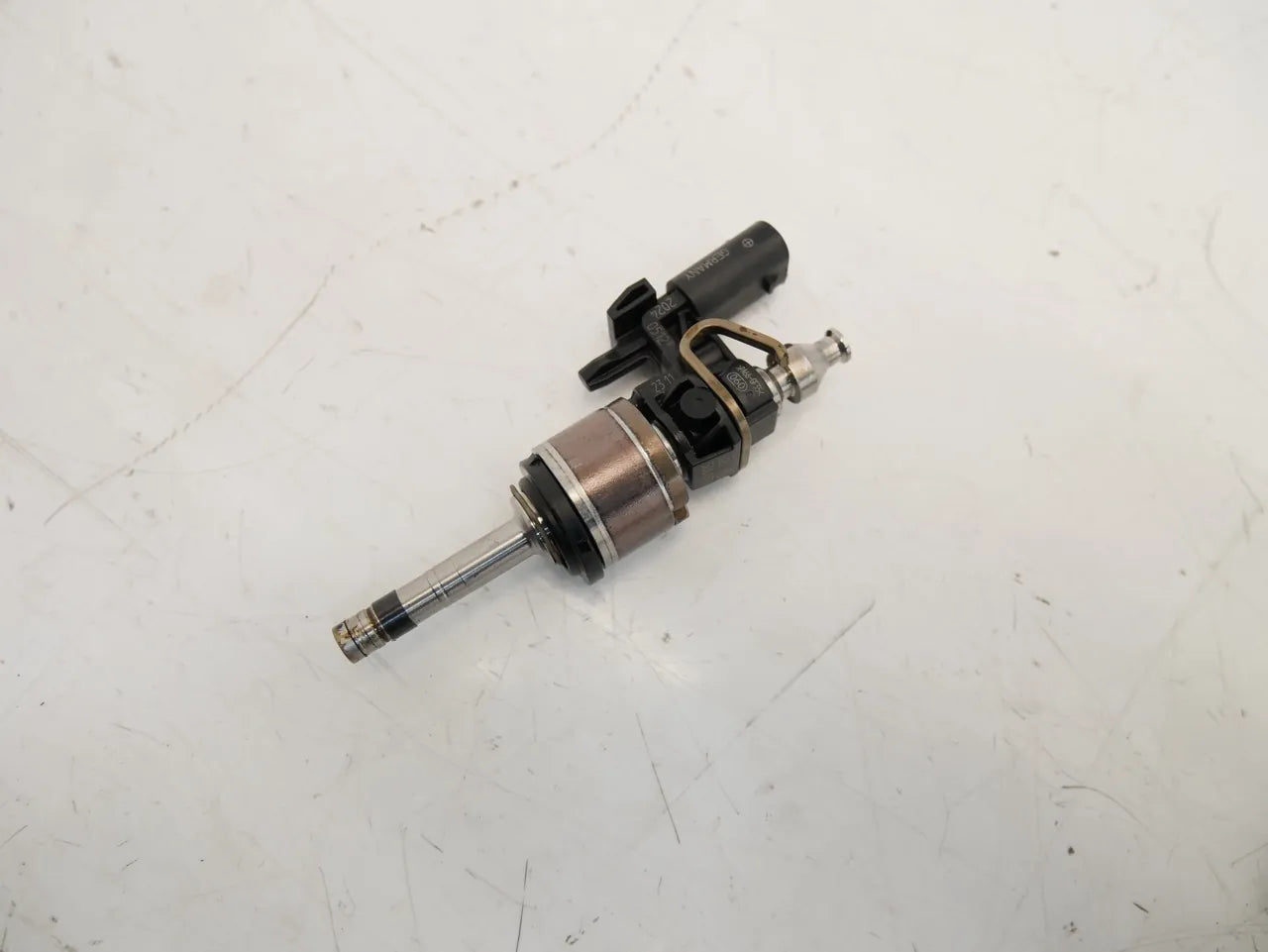 Inyector Audi Volkswagen A1 Q2 T-Roc 1.0 TFSi DUSA DUS 05C036E 026150007B