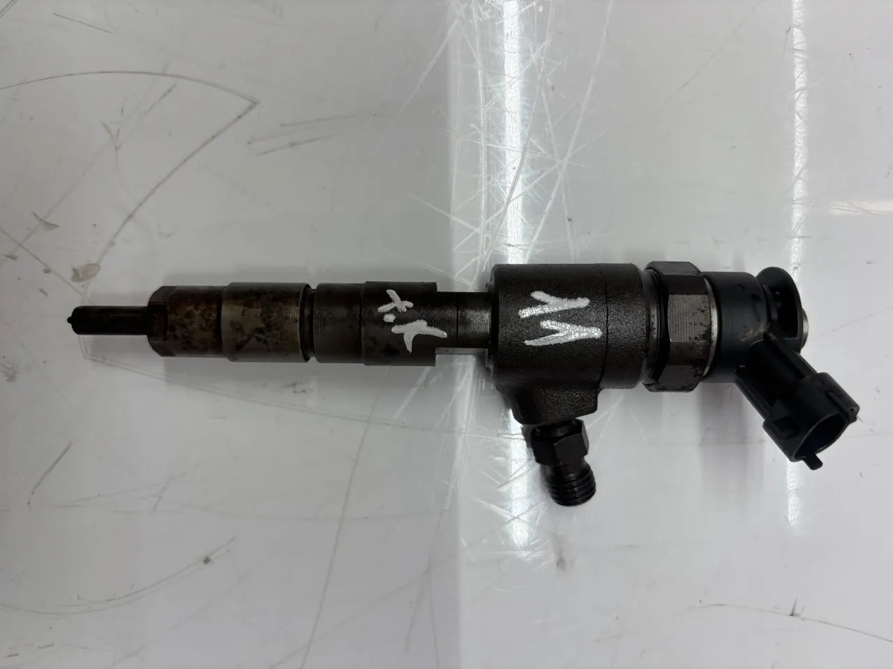 Boquilla del inyector Ford Mondeo V 1.5 TDCi XUCA 8190225531413
