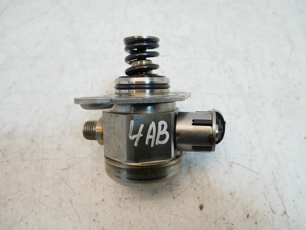 Bomba de combustible Land Rover Evoque L551 2.0 D PT204 AJ20P4 H4P3-9D376-AB