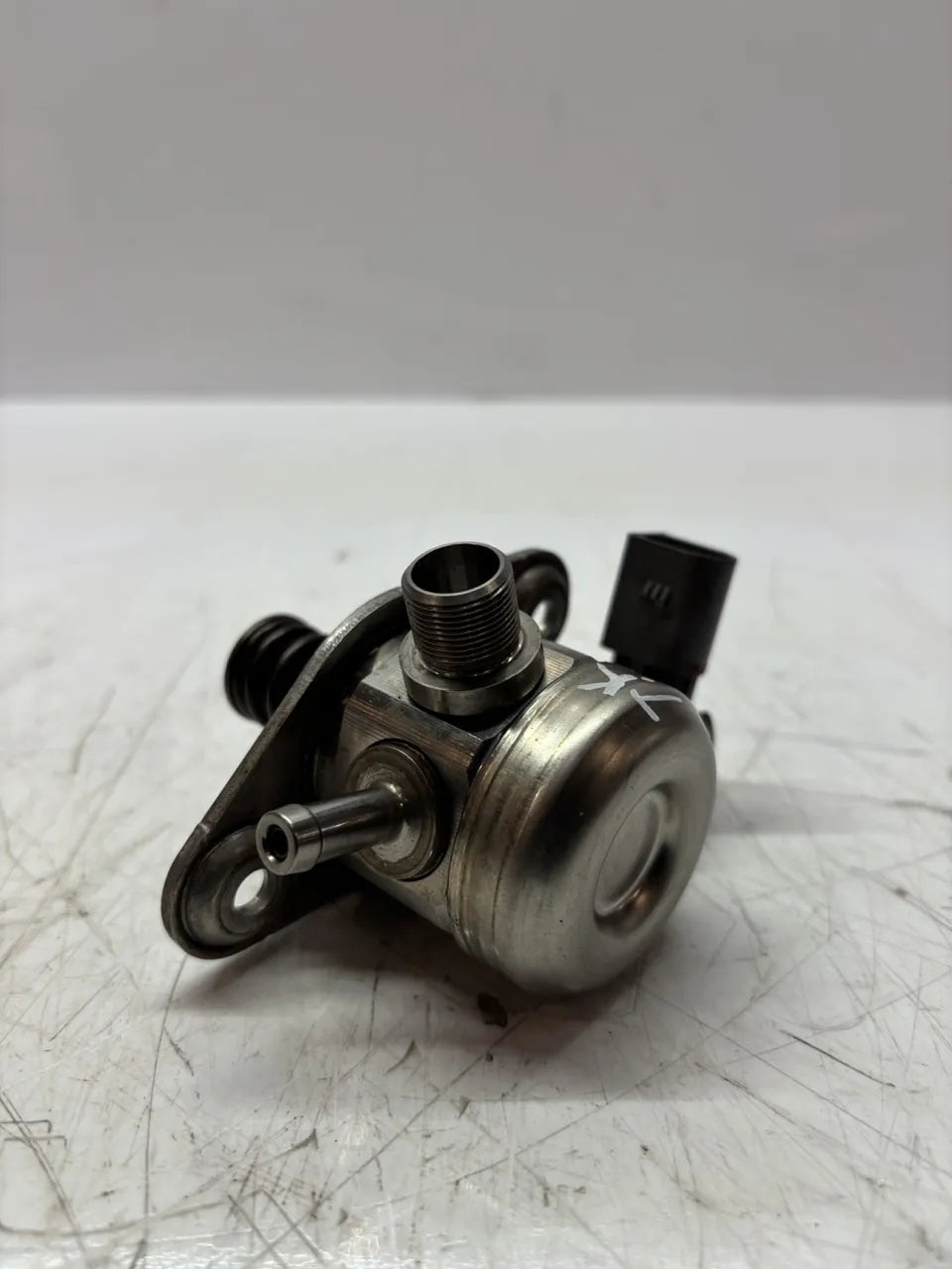 Bomba de combustible Mercedes-Benz Clase C 1.6 M274.910 M274 274.910 A2740700501