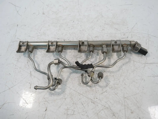 Rampa inyectora BMW X6 E71 4.4 xDrive N63B44A N63 7547599