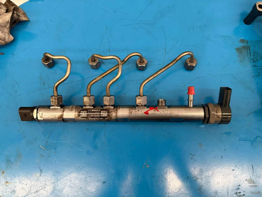 Rampa inyección BMW E90 2.0 320 d N47D20C 7809128