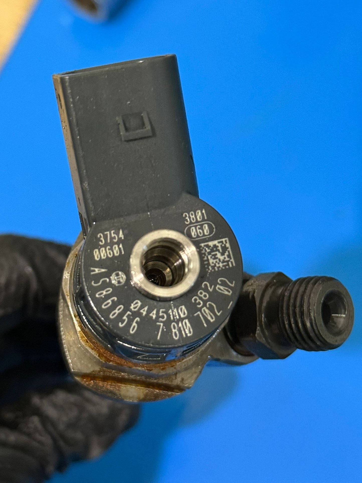 Inyector BMW Serie 3 E90 2.0D 320D N47D20C 7810702