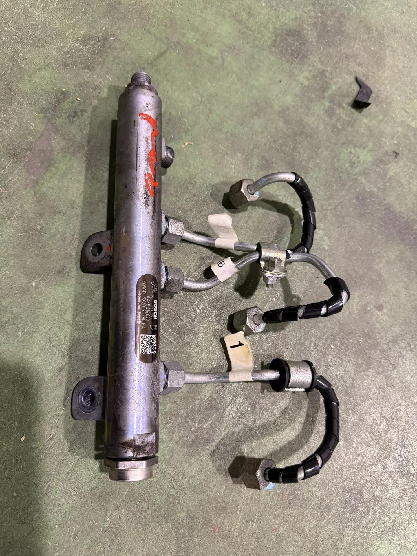 Rampa combustible Land Rover 3.0 D 306DT 9X2Q-9D280-FA